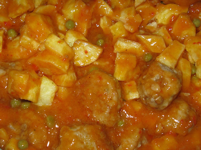 Albondigas De Carne Con Patatinas
