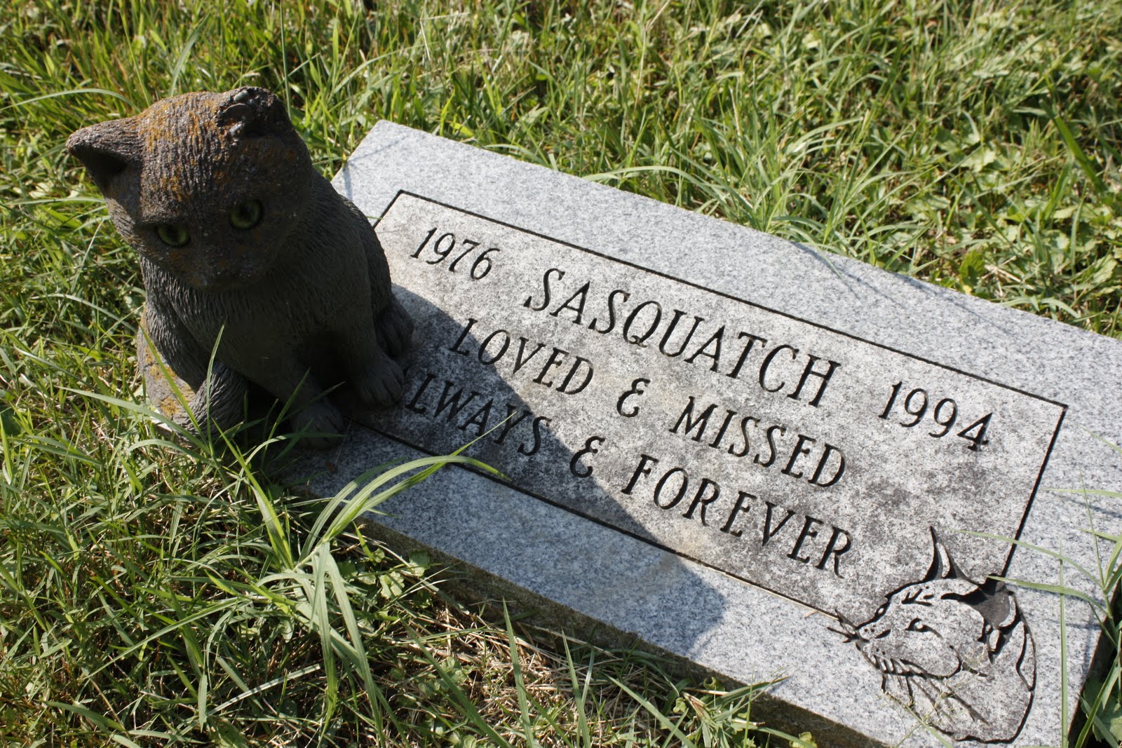 Grave Images A real pet cemetery in Maryland