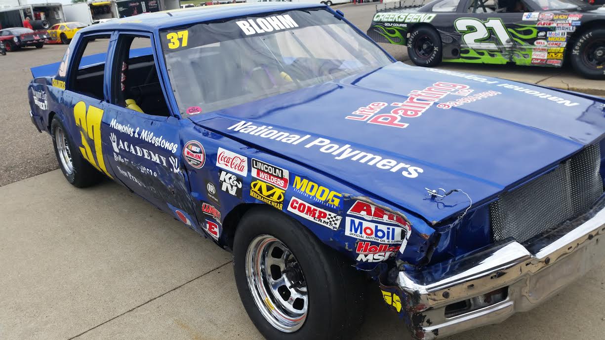 Sd Talk On 1360 Elko Stock Thunder Car Championship Father Score Two Thunder Car Les At Elko Sdway 2000 2009 And He Has Spent Years Planning For A Night Such As This To Claim Le Of His Own