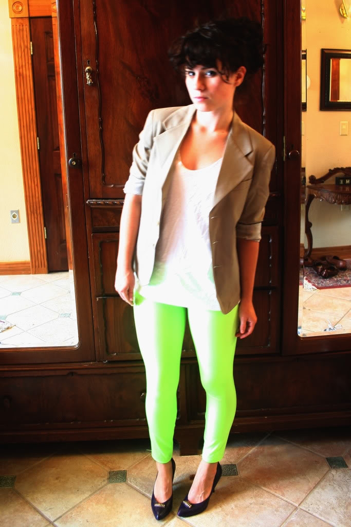 Fashion's Blog What should and should not wear leggings