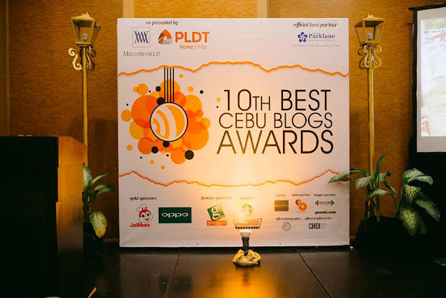 Simple yet elegant stage by Cebu Parklane International Hotel