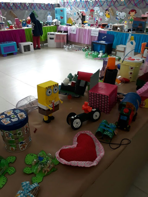 Exposição de Sucata Projeto Reciclar e Brincar E Irmã Dolores