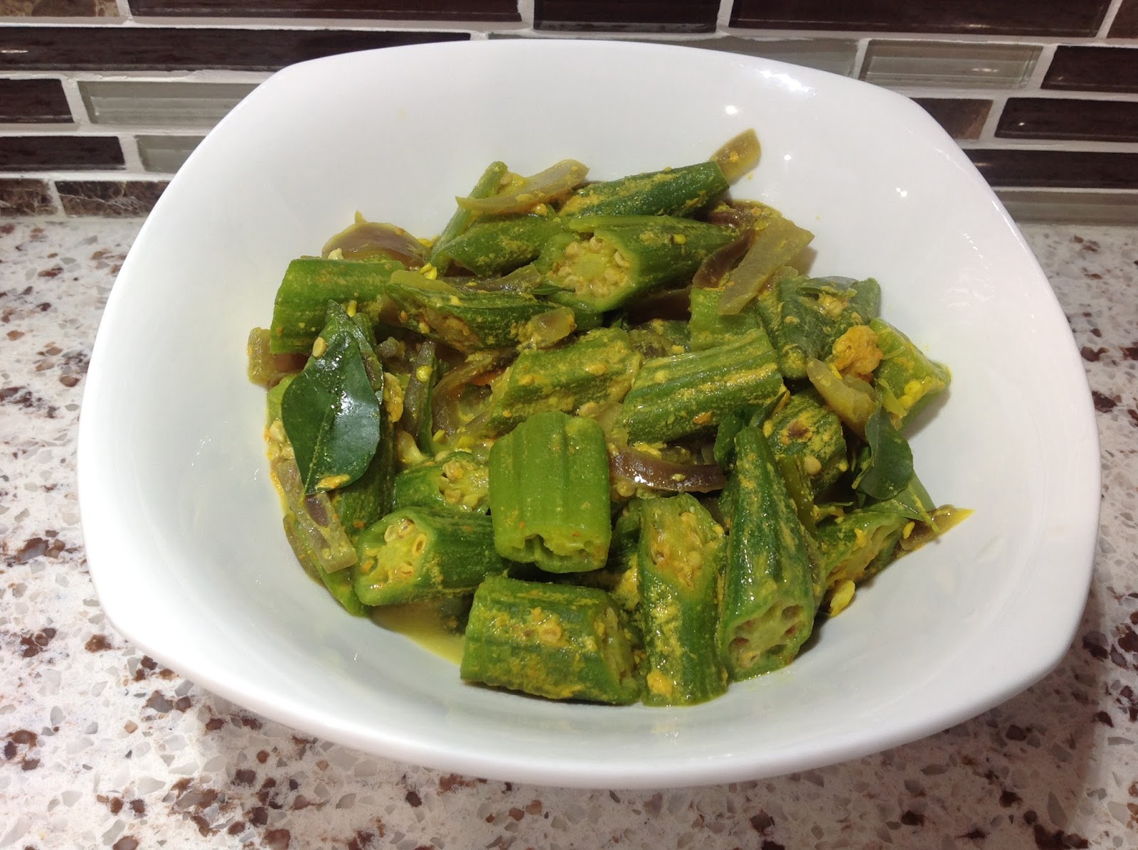 Ajantha's Food Okra Curry (Sri lankan Style)