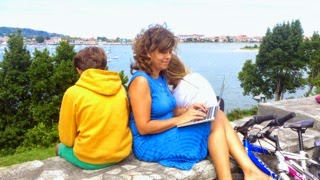 acción con alegría