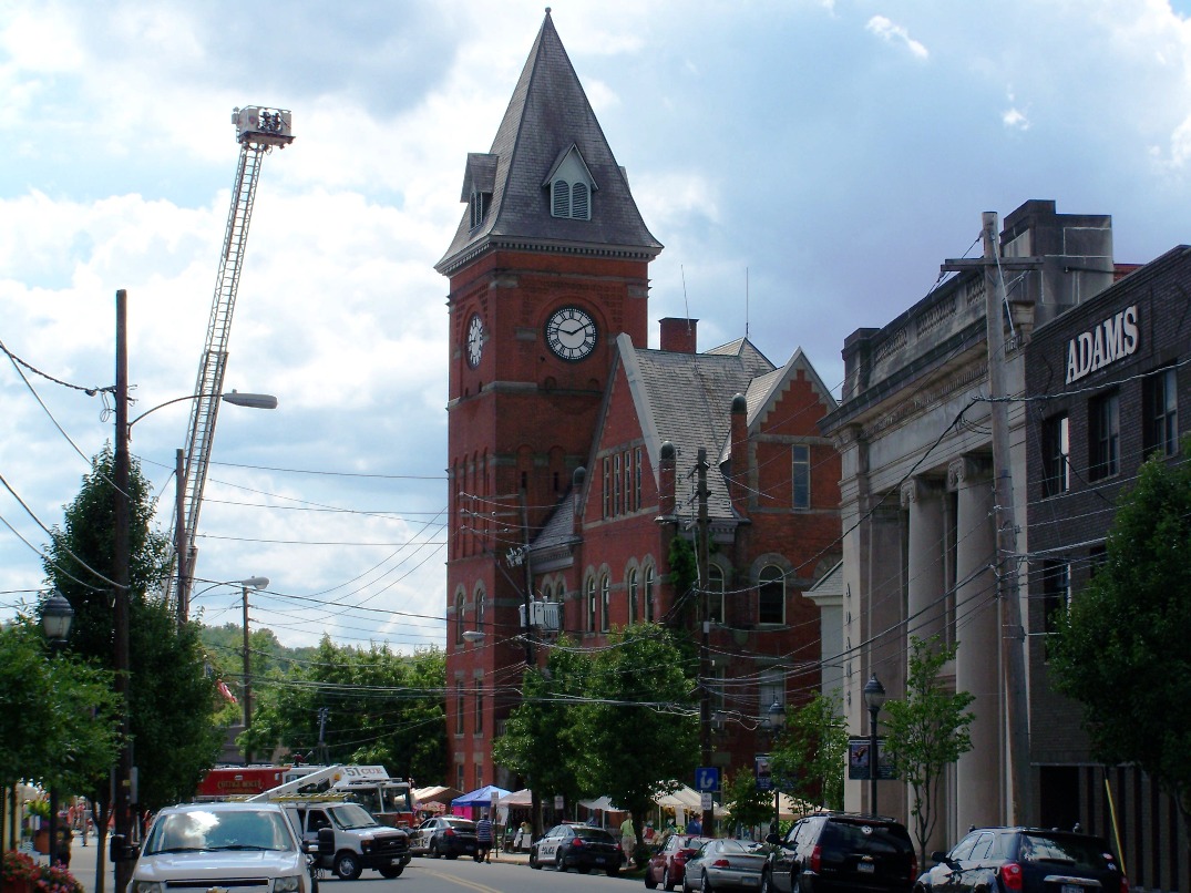 Frank's Place Carbondale City Hall