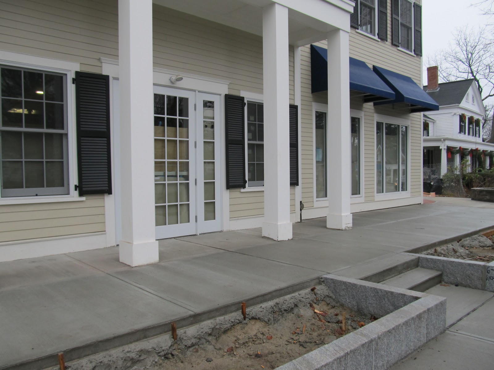 Bedford Mass What's new in Retail Work Begins on the new Ginger