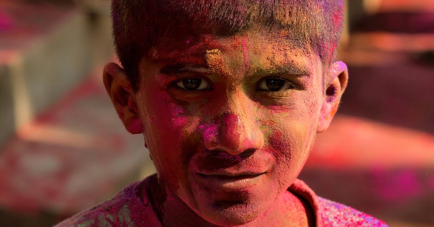 holi festival cochin