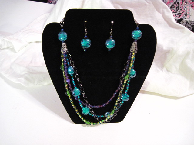 Bella's Crafty Mom: Purple/Teal Necklace and Earring Set