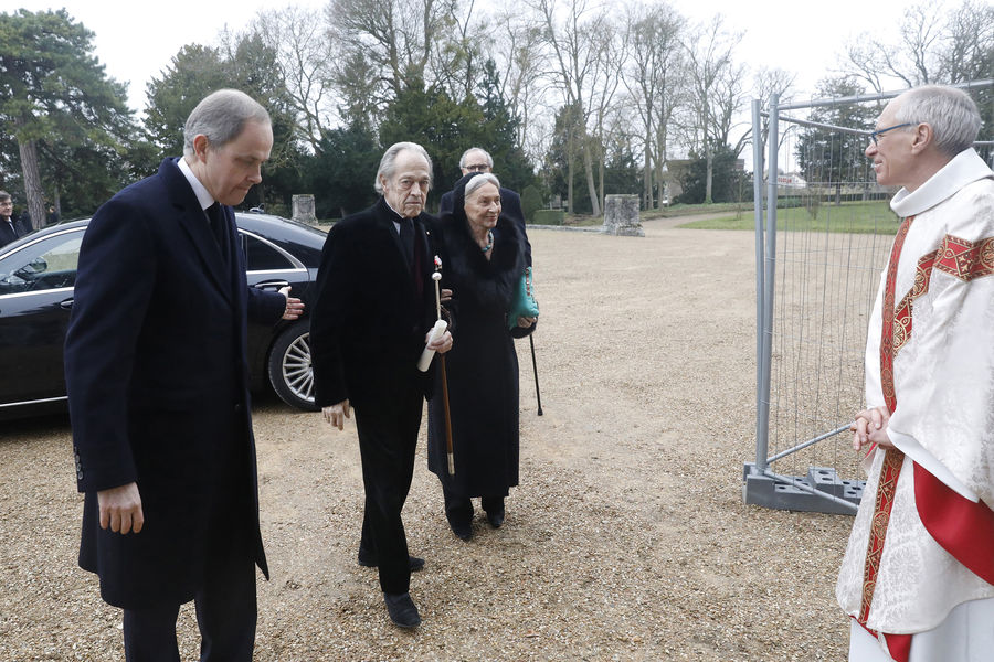 CASA REAL DE FRANCIA - Página 24 Obse-ques-Du-Prince-Franc-ois-De-France-A-Dreux-Le-6-Janvier-2018-1