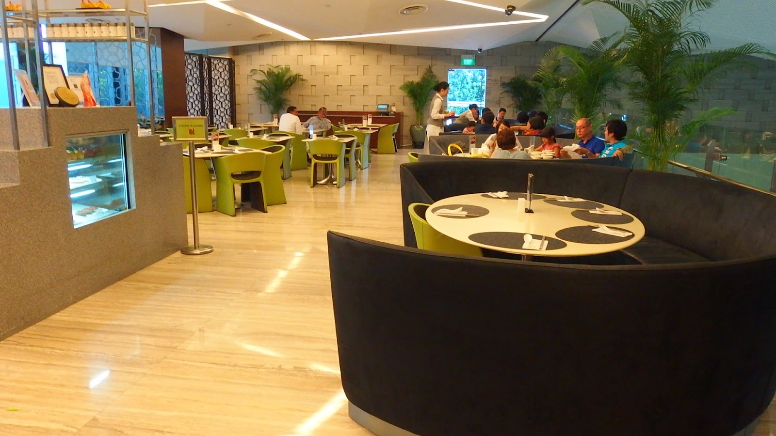 SuMMeR LoVes To Eat! Singapore Food Blog Chatterbox (333 Orchard Road