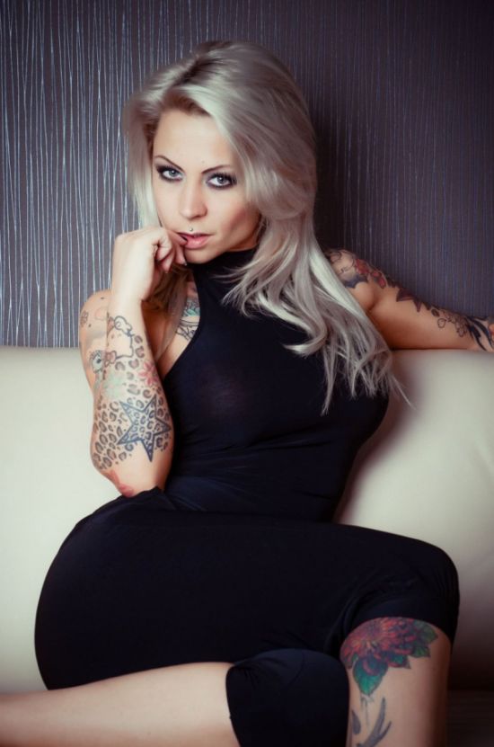 Hot tattoo Girls Pictures South Indian Actresses Pics