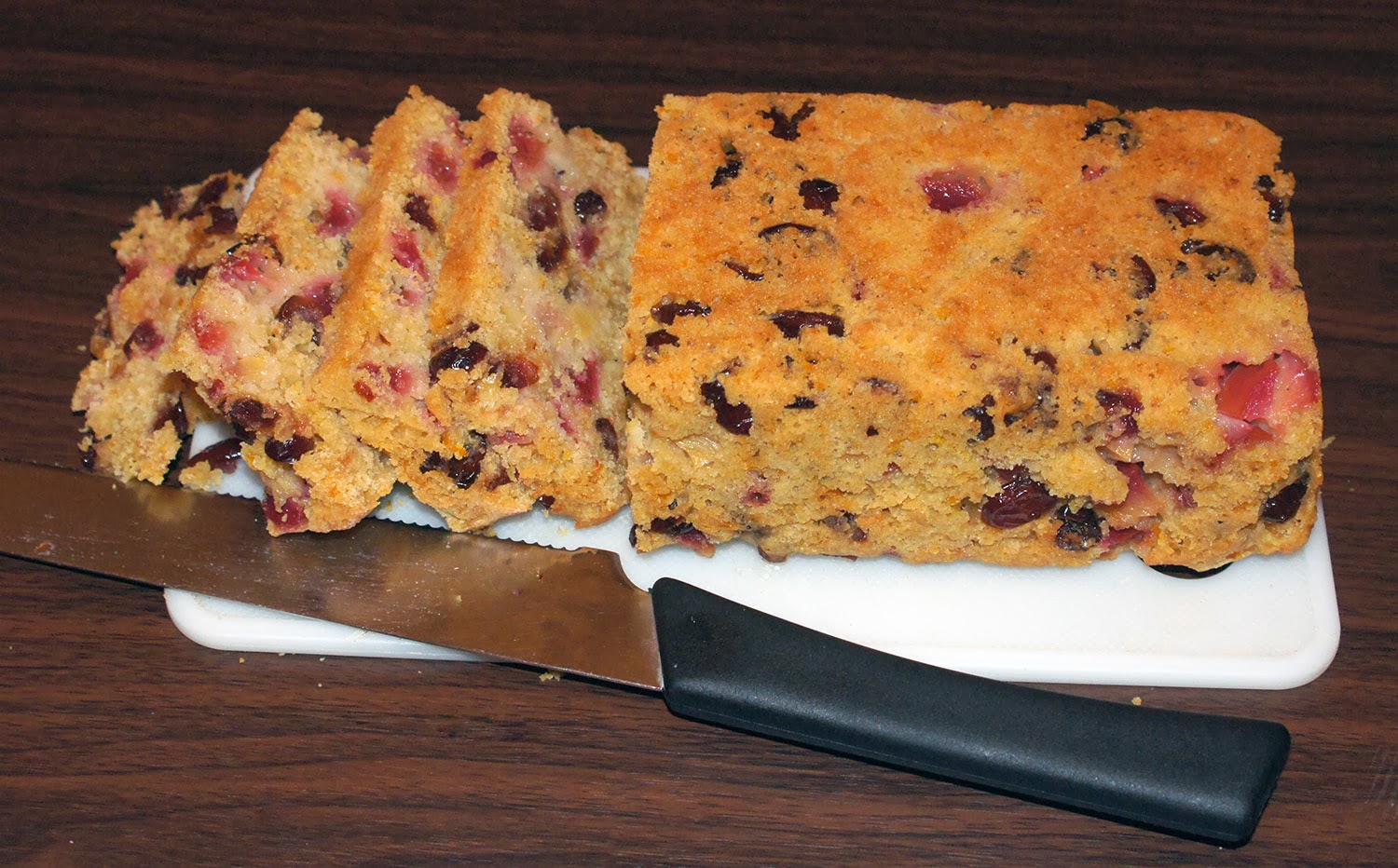 Christmas Fruited Quickbread: A fruited Christmas cake, based on a muffin recipe that can be prepared either as a cake or as a pudding. An excellent choice if you want a lighter Christmas cake or pudding