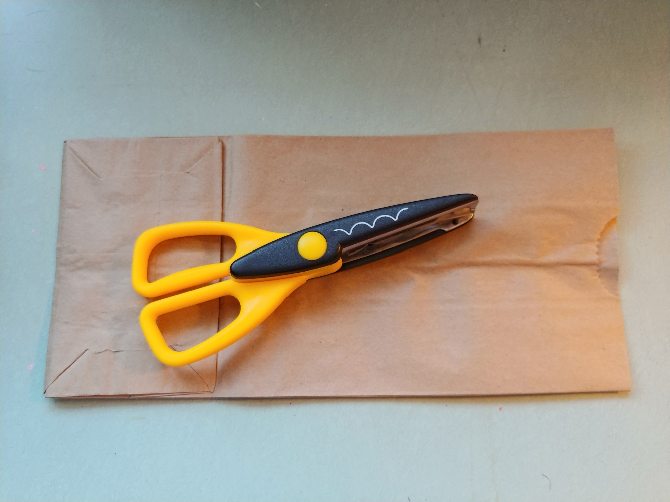 cut with decorative scissors