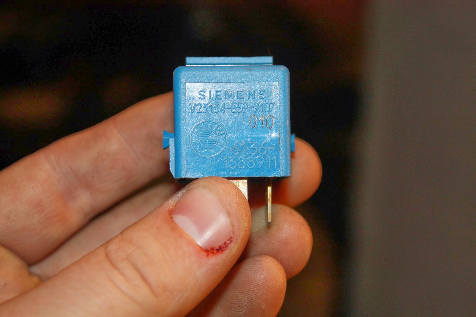 KrEvCon BMW Parts E30 Siemens Relay (V23134E59x107)