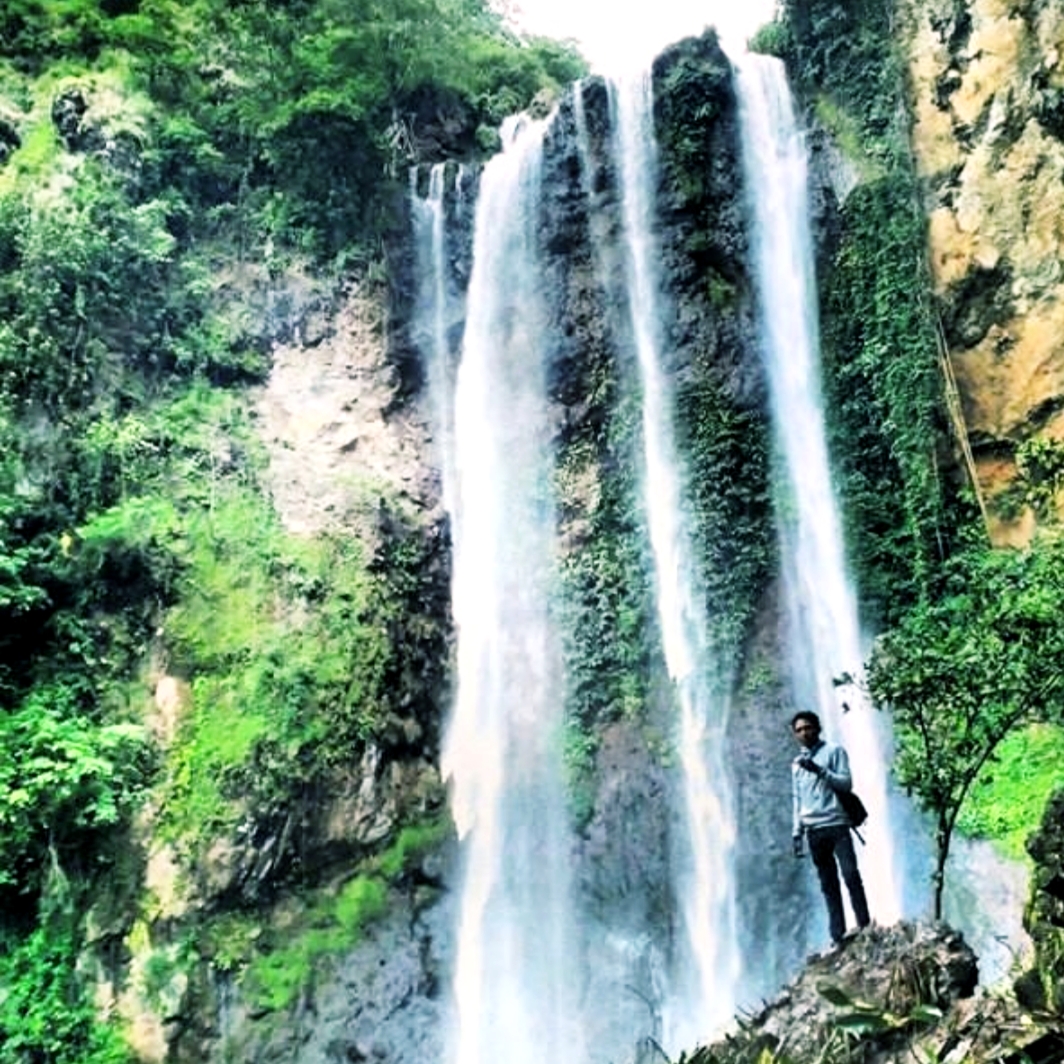 Air Terjun Tama’lulua Bossolo