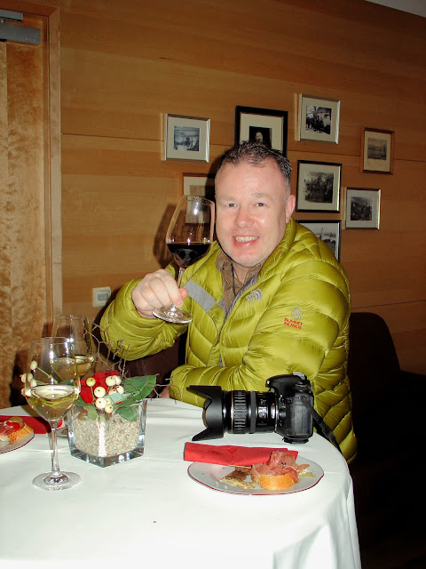 Iain of Mallory on Travel enjoying a glass of wine at the Winzer Krems Winery in Dürnstein, Austria.