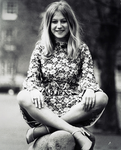 birthdays: Helen Mirren (b&w photos)