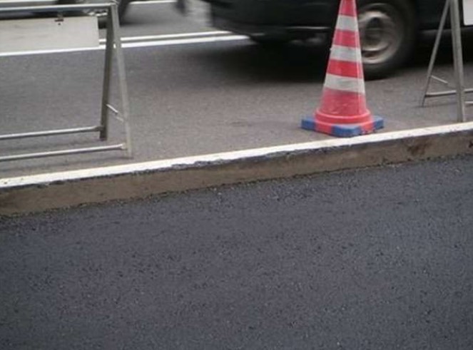 Kenapa jalan tar di Jepun jauh lebih baik dari jalan tar di negara lain? Fahami pendekatan yang diamalkan pekerja Jepun. Kenapa jalan tar di Jepun jauh lebih baik dari jalan tar di negara lain? Fahami pendekatan yang diamalkan pekerja Jepun.