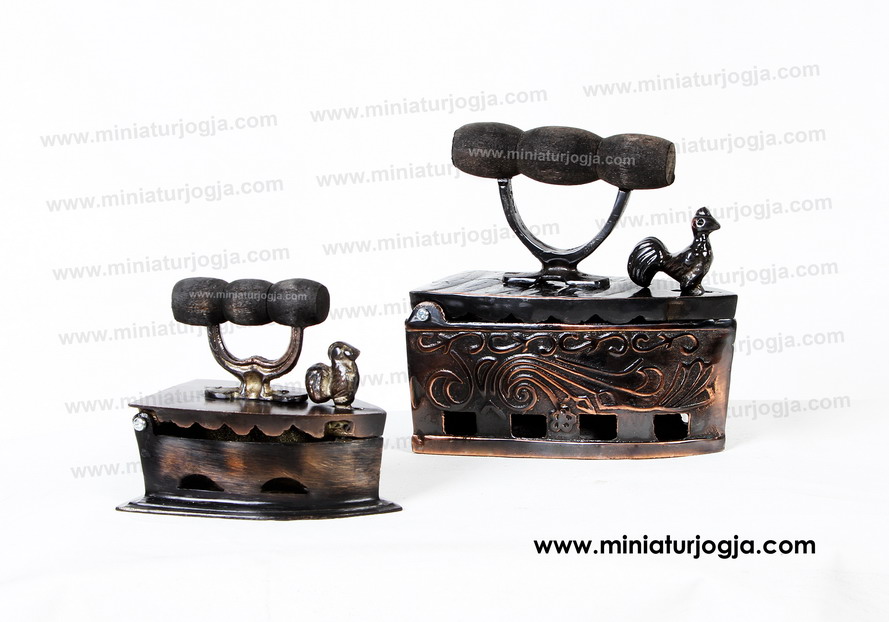 Miniatur Setrika Arang - miniatur jogja
