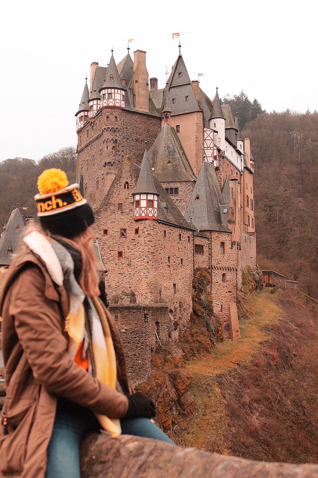 Burg-Eltz-un-castillo-alemán-de-cuento