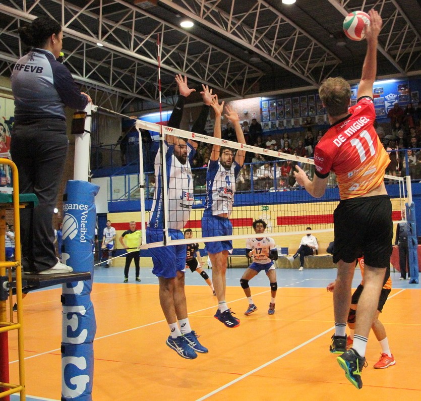 Club Voleibol Leganés masculino de Superliga 2 gana a Pinto y el Club Voleibol Leganés masculino de Superliga 2 gana a Pinto y el