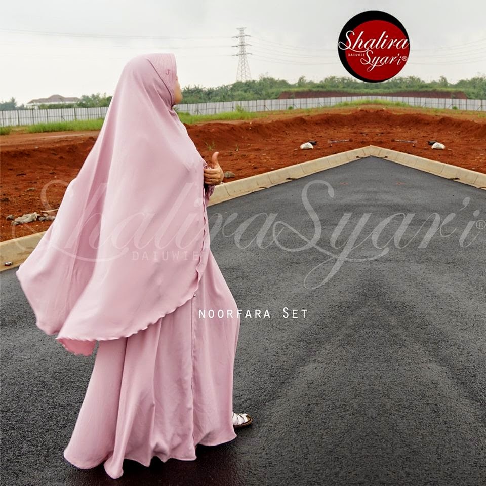 Galeri Muslimah Syari: Sehelai Kertas Putih dan Satu Titik Hitam