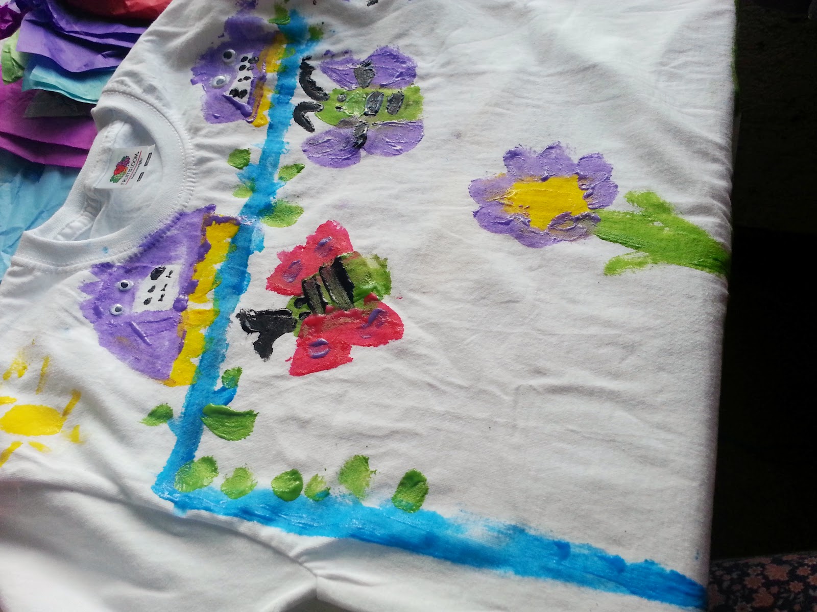 , Rainy Day Craft:  Decorate a T -Shirt