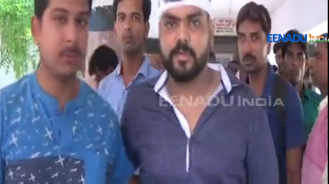 MJK हॉस्पिटल में फायरिंग, ओपीड़ी से लेकर इमरजेंसी तक दलालों का हैं दबदबा..जाने क्या था पूरा मामला 1 MJK हॉस्पिटल में फायरिंग, ओपीड़ी से लेकर इमरजेंसी तक दलालों का हैं दबदबा..जाने क्या था पूरा मामला 1