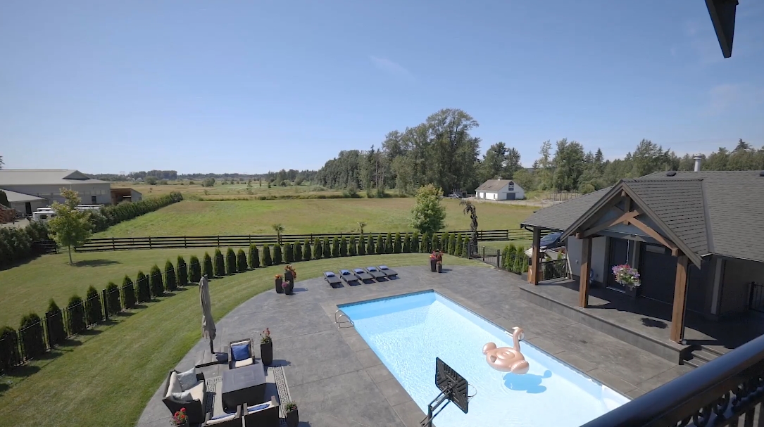 57 Interior Design Photos vs. 319 184 St, Surrey, BC Luxury Home Tour