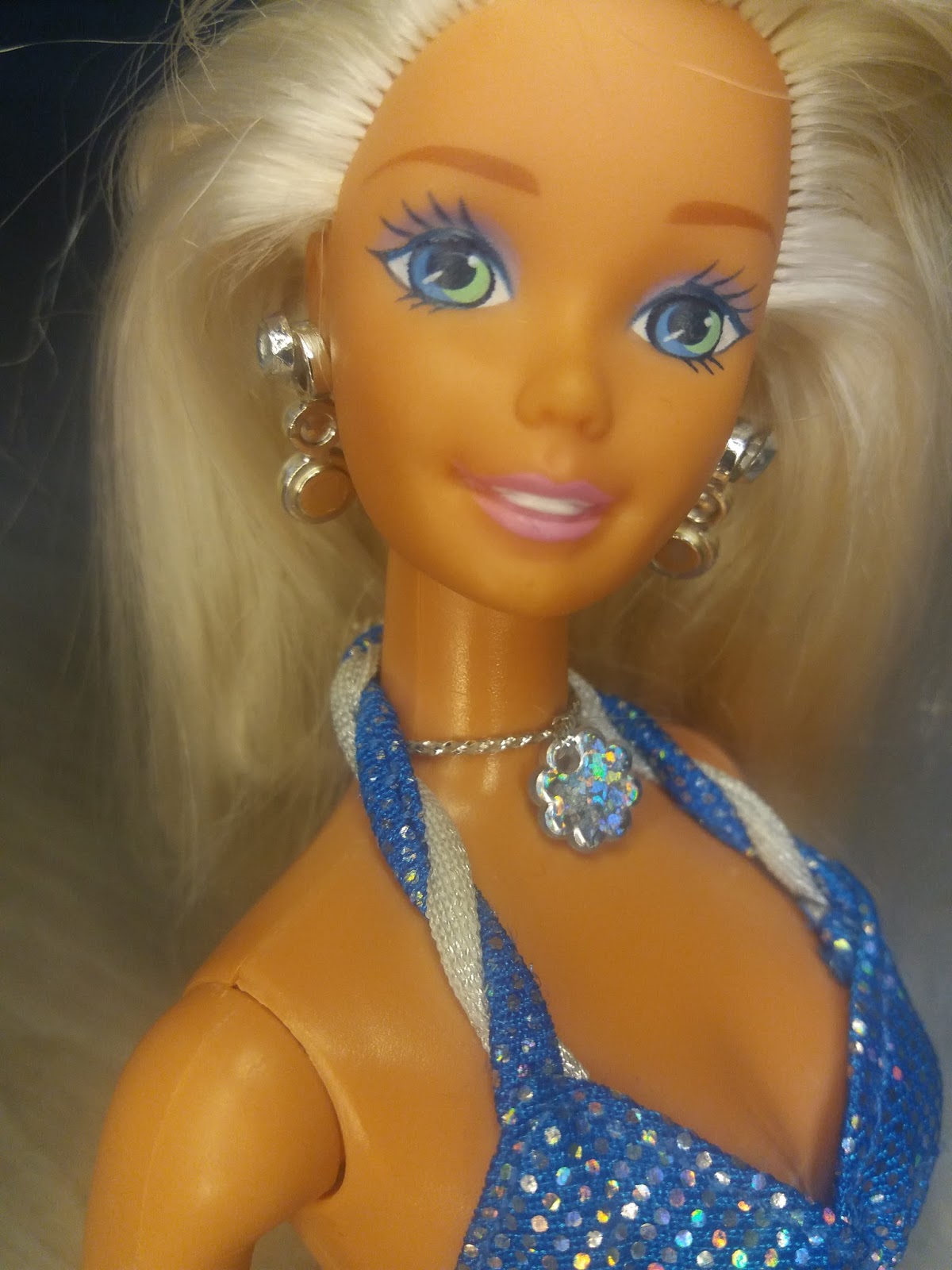 Sparkle Beach Barbie 1995