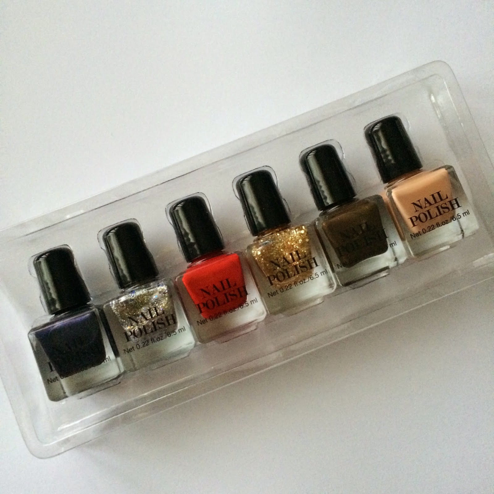 Devilishly Stylish Review H&M "Nail Polish Set"