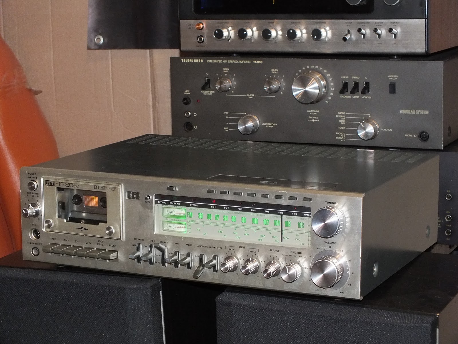 Infrequent Sound [sex.tex] technology ITT Graetz HiFi 8051c (SE HiFi