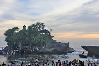 tanah lot bali