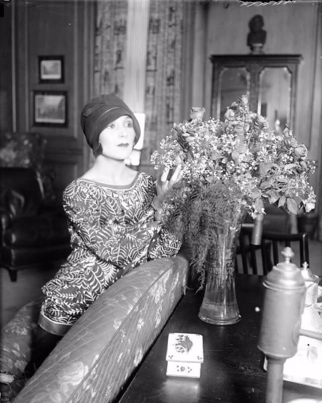 One of America's First Latina Film Stars: Glamorous Photos of Dolores ...