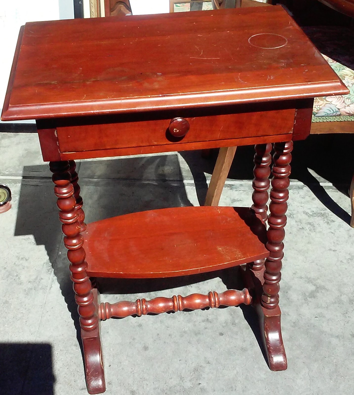 UHURU FURNITURE & COLLECTIBLES SOLD Vintage Cherry End Table 40