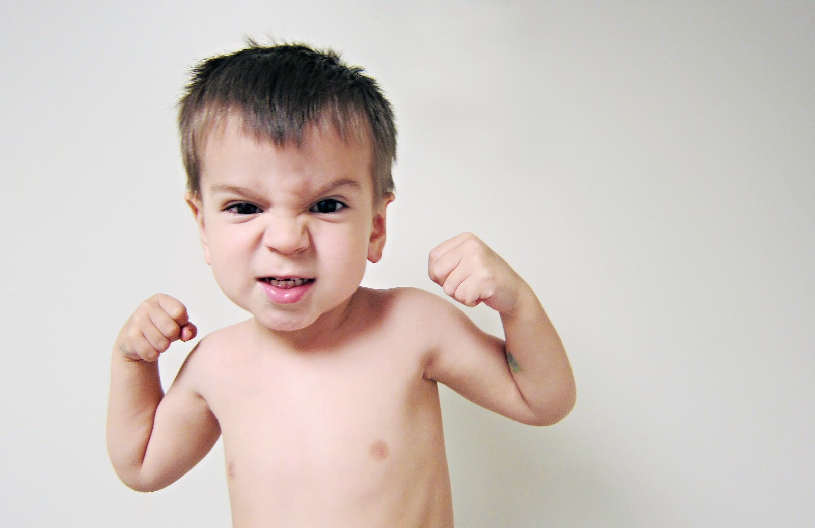 фотосессия малыша 10 месяцев. раннее детство. периодизация на этапе внутриутробного развития плода. этапы развития ребенка до года по месяцам мальчиков. ребенок 10 дней развитие.