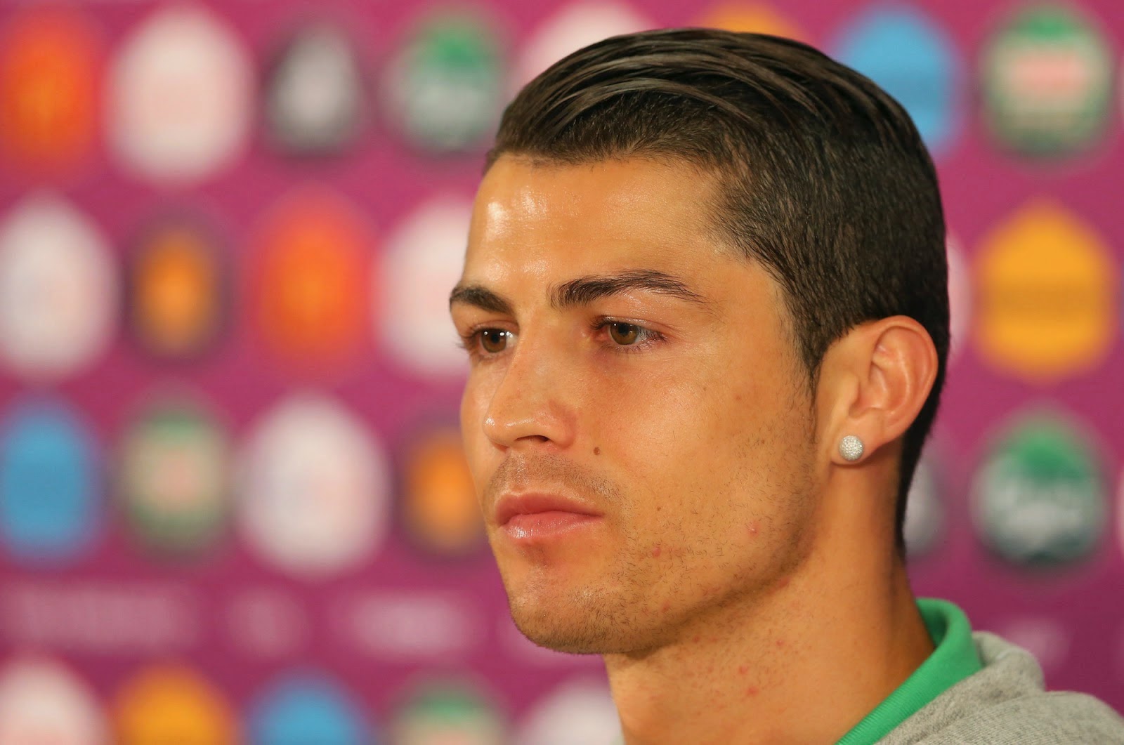 Gaya Rambut Ronaldo Terbaru 2015, Dari samping, Depan dan 