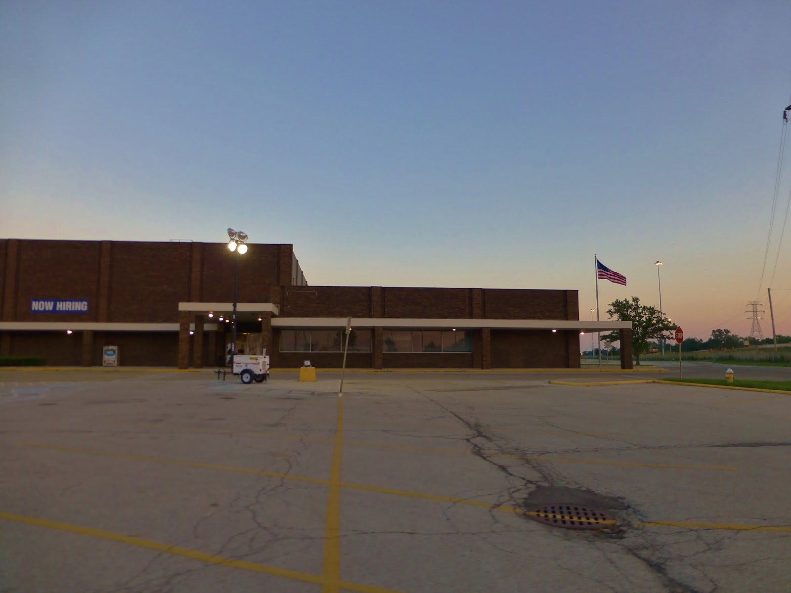 Dead And Dying Retail Westland Mall In Columbus Ohio