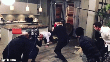 SNEAK PEEK : Dwayne Johnson's "Skyscraper" - More Footage