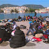 Τίγκα στους μετανάστες το λιμάνι της Μυτιλήνης !!! Ανεξέλεγκτη η κατάσταση !!!