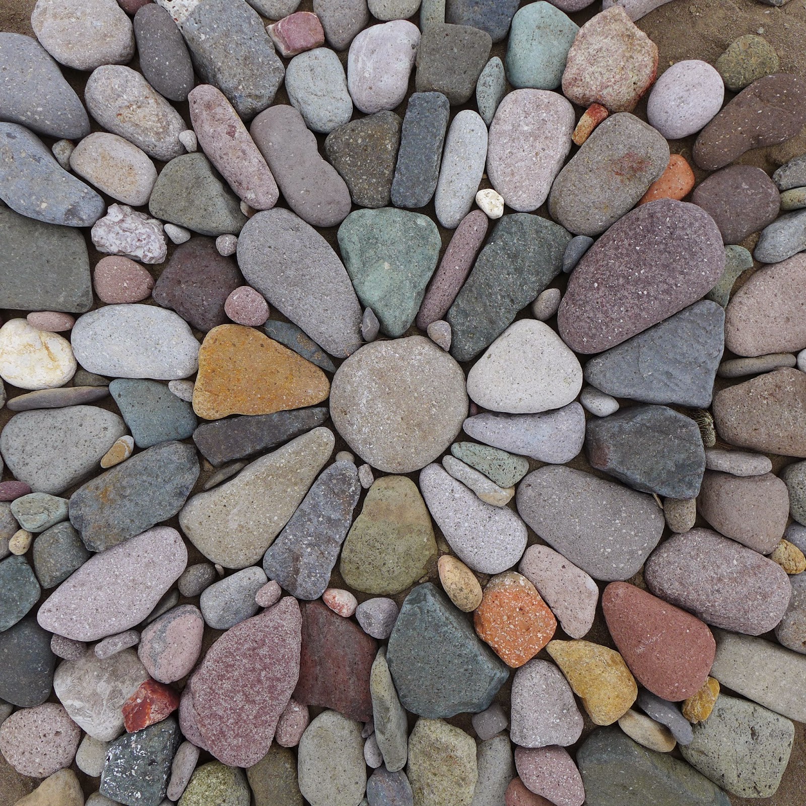 Мозаичный камень