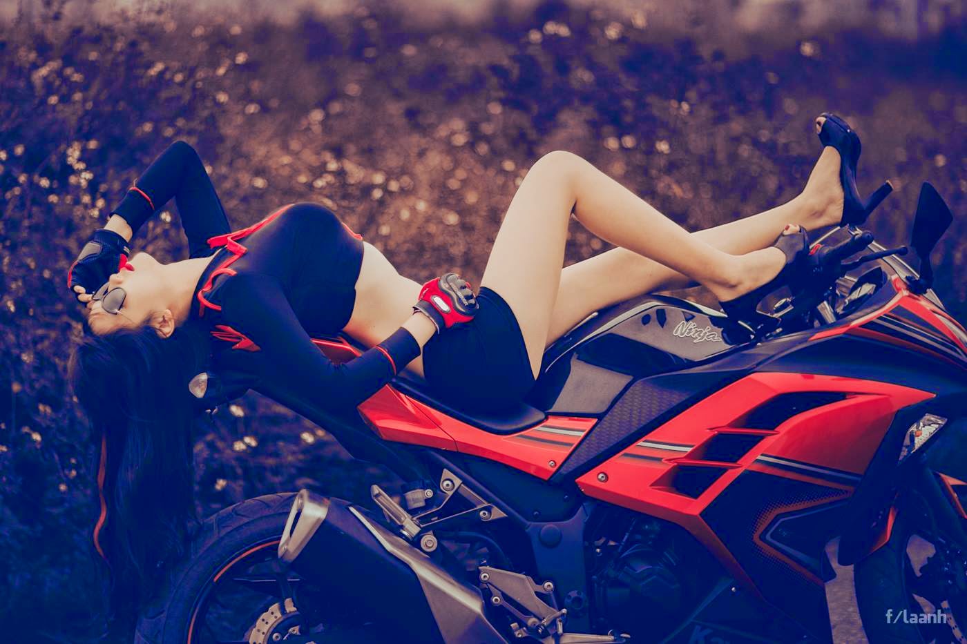 Hot girl…Motor sport