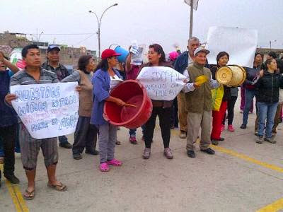PRENSA ITV PERU: POR FALTA DE AGUA MÁS DE 3 MESES PROTESTAN VECINOS DEL ...