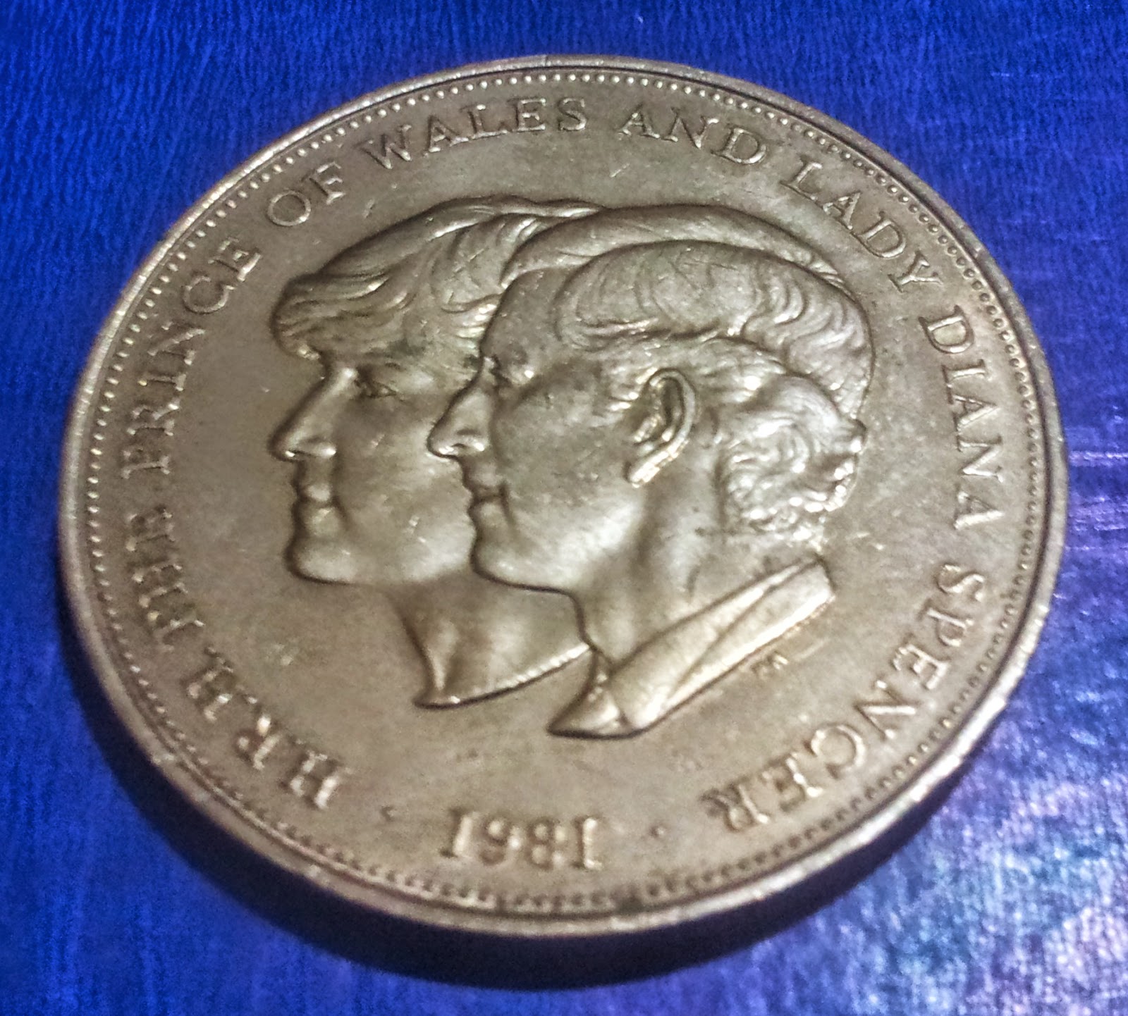 silvium antiques 1981 Prince Charles & Lady Diana Royal Wedding Souvenir Medal Commemorative Coin silvium antiques 1981 Prince Charles & Lady Diana Royal Wedding Souvenir Medal Commemorative Coin