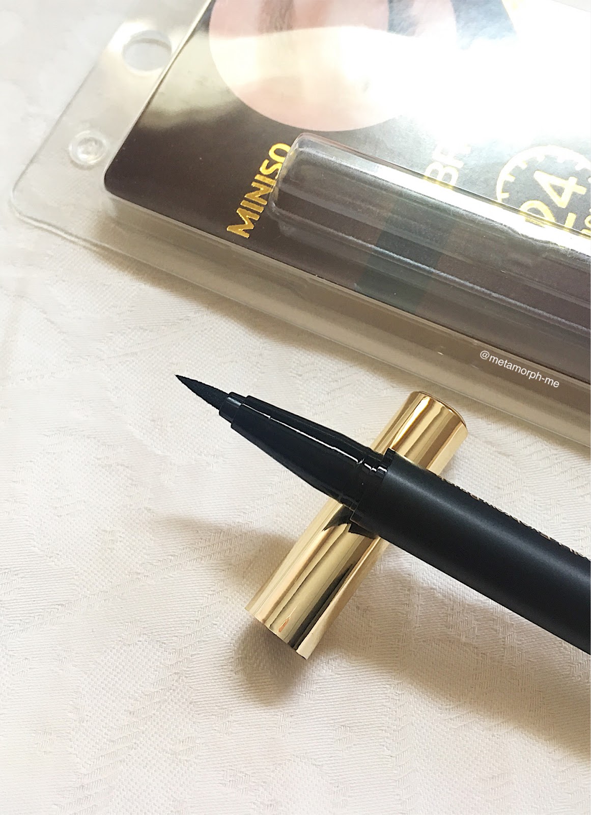 miniso 3 in 1 eyebrow pencil, brush and eyeliner metamorphme