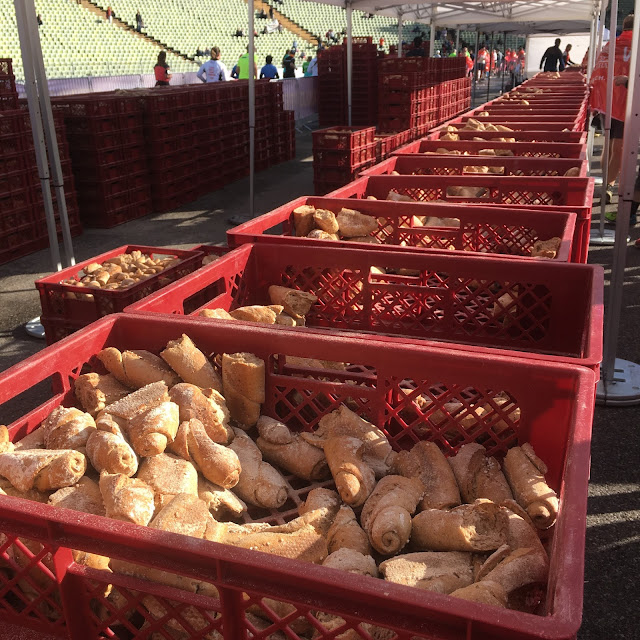 Kraut Und Krempel Oder Gartenflohmarkt Und Krautertag Der