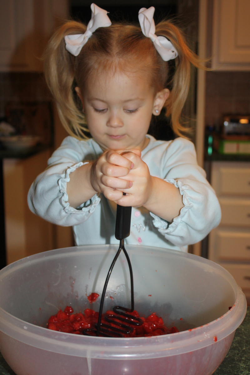 Lueker Munchkins School & Play Making Strawberry Jam With Grammy
