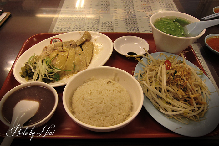 【東區美食】文慶雞海南雞飯。新加坡旅遊書推薦名店