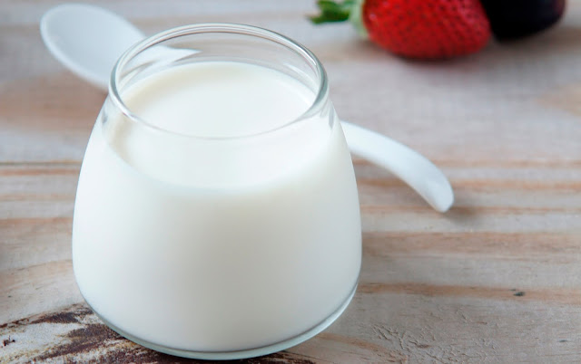Mẹo làm trắng da tại nhà bằng sữa chua Mẹo làm trắng da tại nhà bằng sữa chua