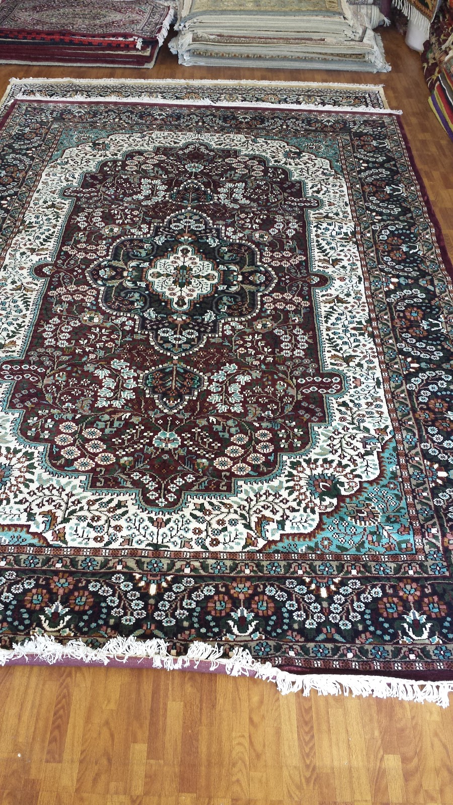 Kuwait souvenir Handmade carpets